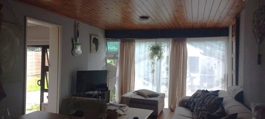 To Let 1 Bedroom Property for Rent in Boston Western Cape